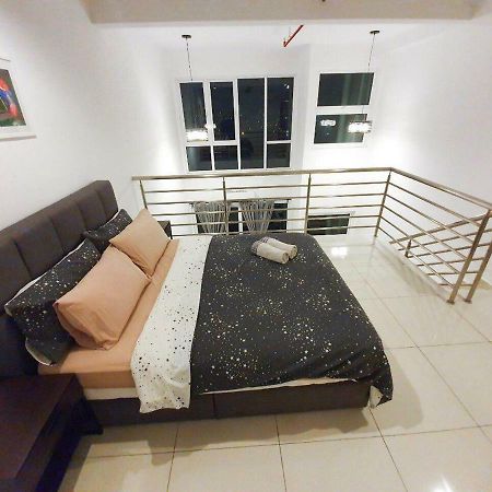 Yenni Duplex @ Decentrum, Kajang Serdang  Extérieur photo