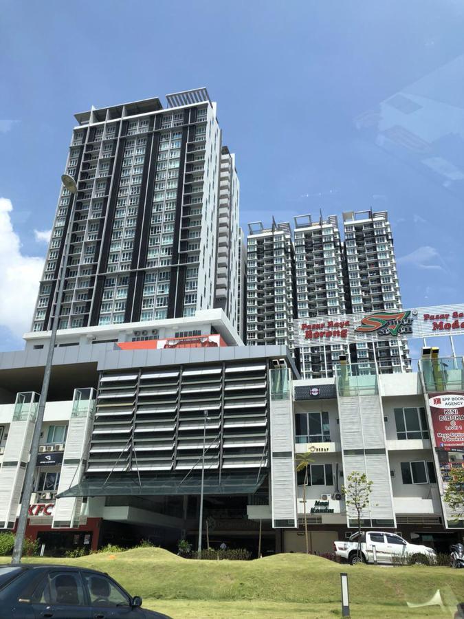 Yenni Duplex @ Decentrum, Kajang Serdang  Extérieur photo