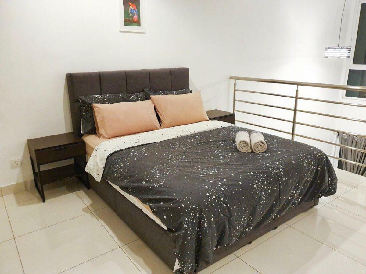 Yenni Duplex @ Decentrum, Kajang Serdang  Extérieur photo